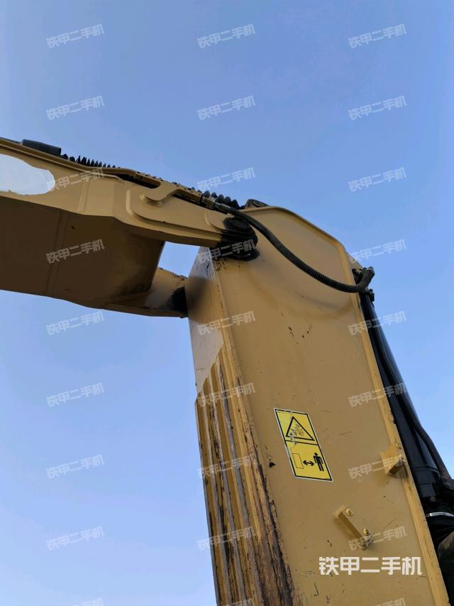 小臂整體左后（工作和回轉(zhuǎn)裝置）