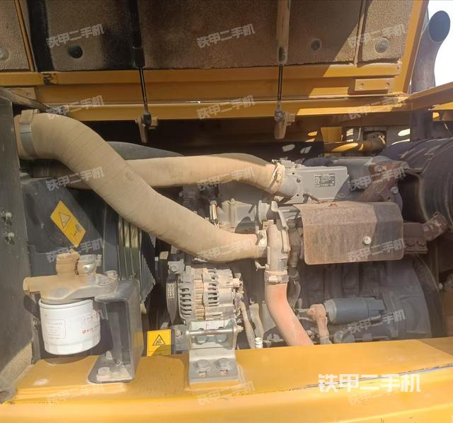 發(fā)動機(jī)整體俯視(整機(jī)外觀) 發(fā)動機(jī)整體俯視(整機(jī)外觀)