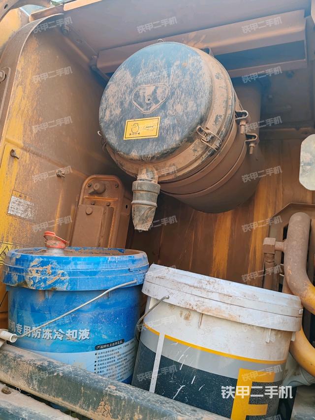 電瓶（大件艙室）