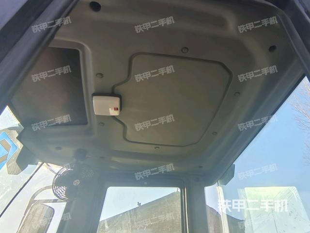 駕駛室外頂全景（壓路機(jī)駕駛室）