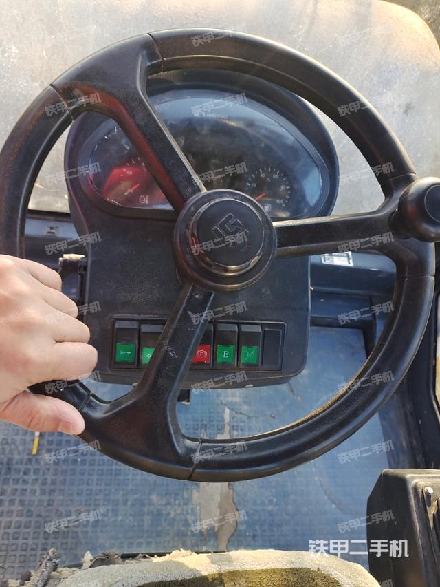 后玻璃角標(biāo)（壓路機(jī)駕駛室）