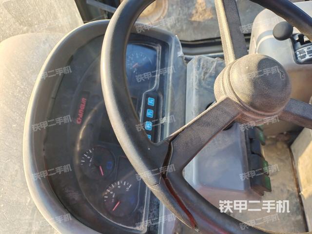 后玻璃角標(biāo)（壓路機(jī)駕駛室）