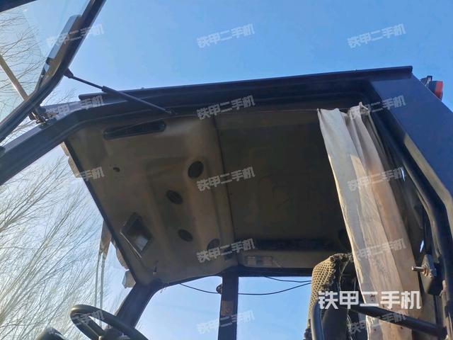 駕駛室外頂全景（壓路機(jī)駕駛室）