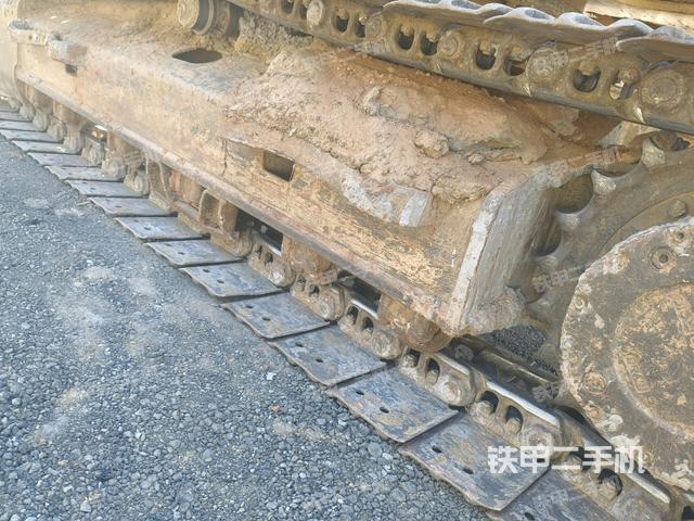 右側(cè)行走馬達蓋板(行走機構(gòu)) 右側(cè)行走馬達蓋板(行走機構(gòu))