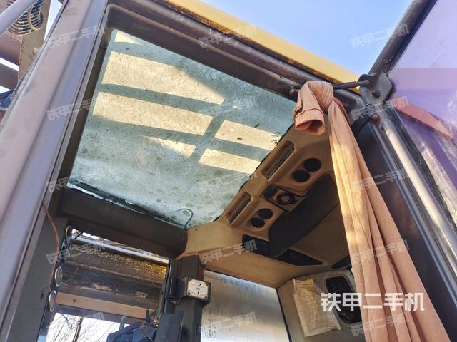 駕駛室頂部（駕駛室/操作室）