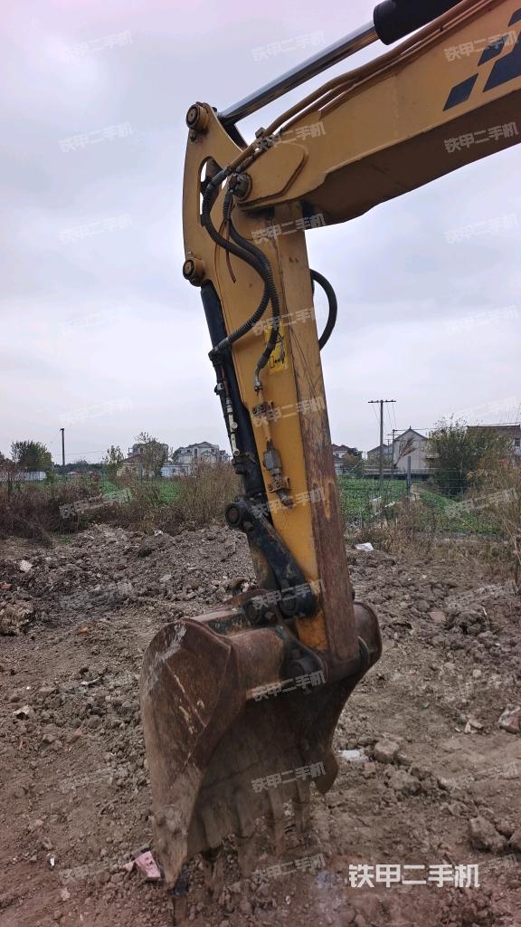 小臂整體左后（工作和回轉裝置）