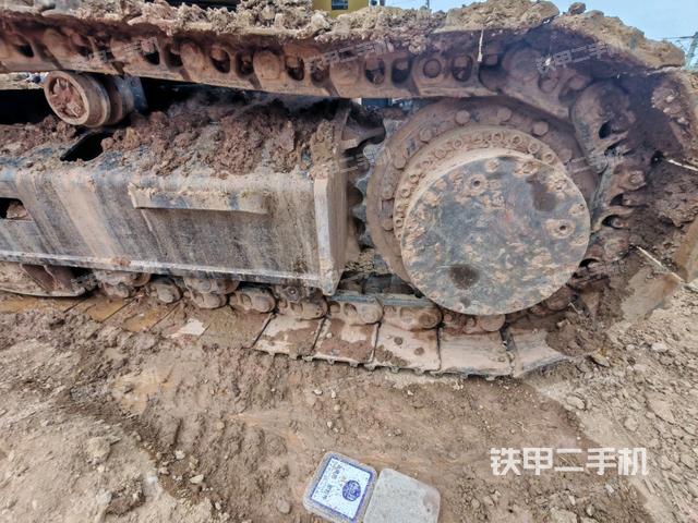 右側(cè)行走馬達(dá)蓋板(行走機(jī)構(gòu)) 右側(cè)行走馬達(dá)蓋板(行走機(jī)構(gòu))