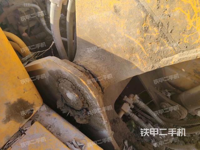 大臂根部?斜視(工作和回轉(zhuǎn)裝置) 大臂根部?斜視(工作和回轉(zhuǎn)裝置)
