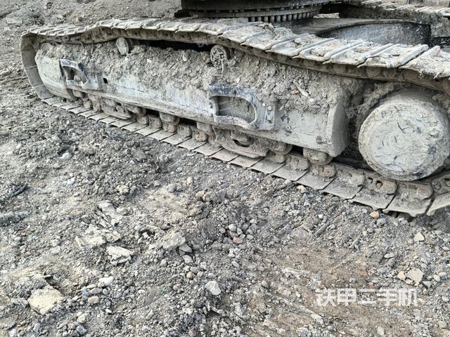 右側(cè)行走馬達蓋板（行走機構(gòu)）