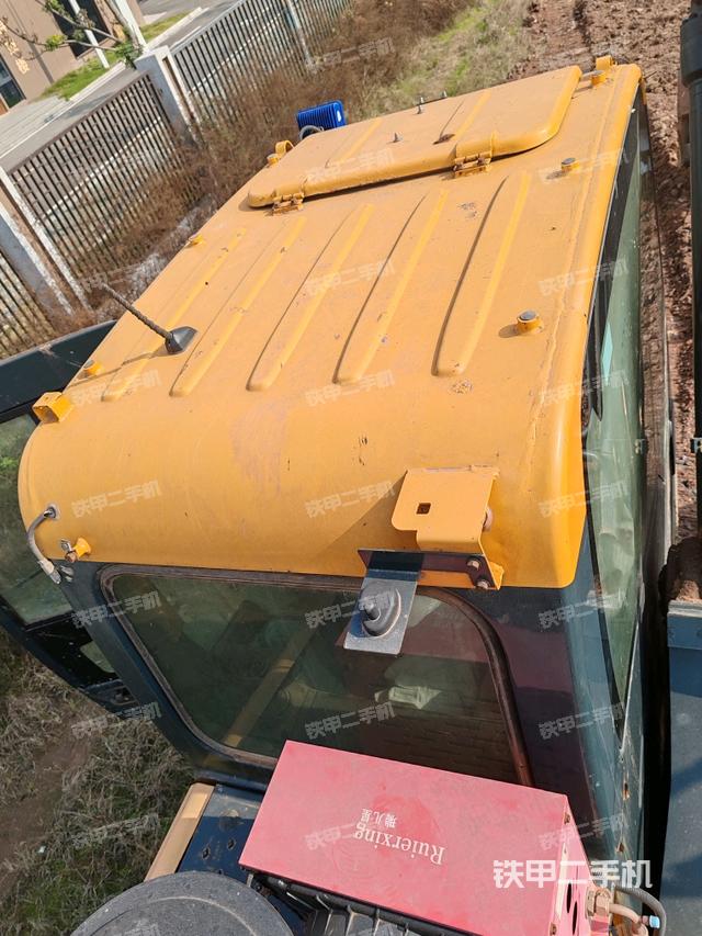 頂棚整體（駕駛室部分）