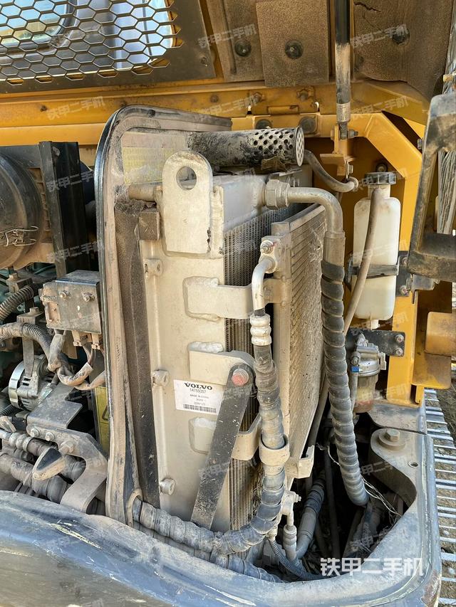 散熱器室(大件艙室) 散熱器室(大件艙室)