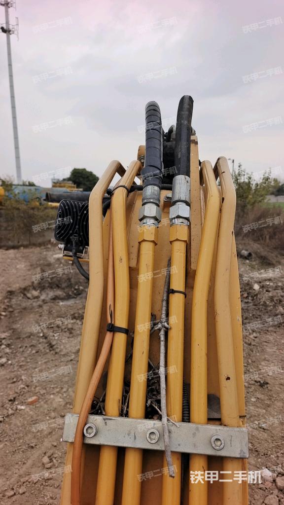 大臂背部俯視（工作和回轉裝置）