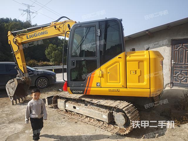 整機(jī)右后45°(整機(jī)外觀) 整機(jī)右后45°(整機(jī)外觀)
