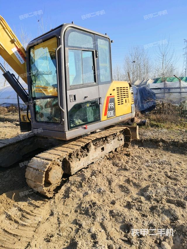 ?駕駛室正側(cè)（駕駛室部分）