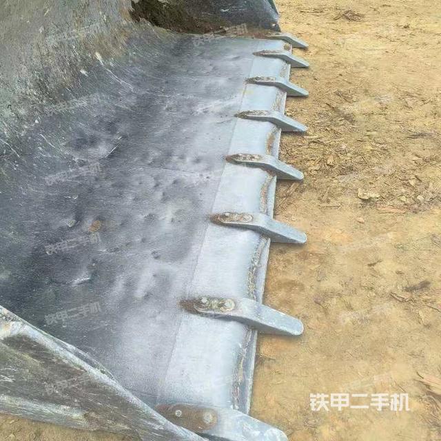 工作裝置整體（整機外觀及大件）