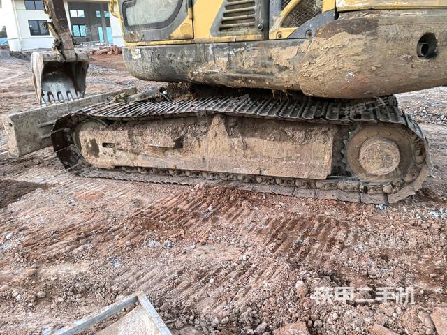 右側(cè)履帶整體?（行走機構(gòu)）