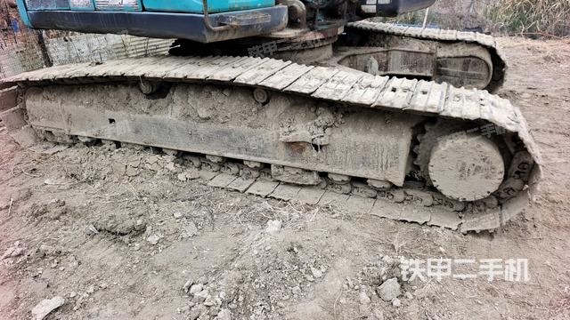 右側(cè)履帶整體(行走機(jī)構(gòu)) 右側(cè)履帶整體(行走機(jī)構(gòu))