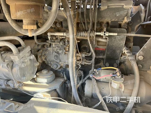 發(fā)動機整體俯視(整機外觀) 發(fā)動機整體俯視(整機外觀)