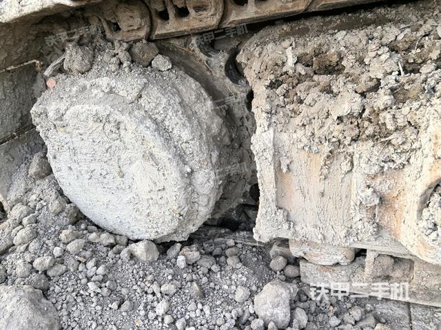 左側行走馬達蓋板（行走機構）