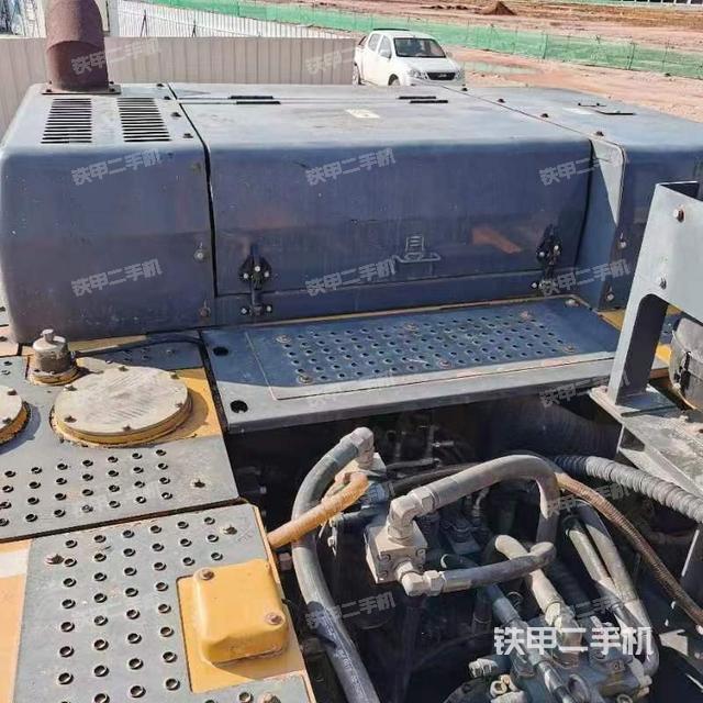 駕駛室頂部（整機(jī)外觀）