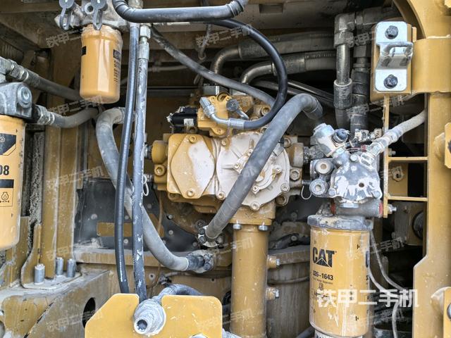 液壓泵斜45?左（大件艙室）