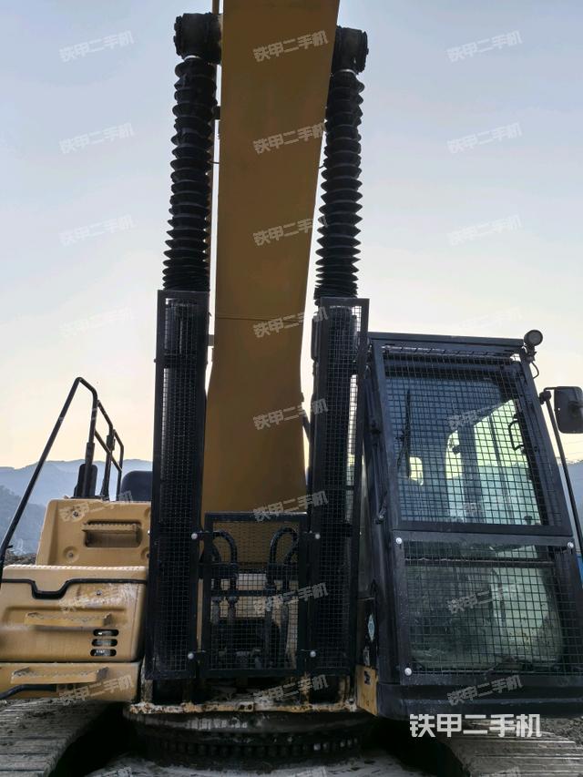 大臂油缸整體?豎拍（工作和回轉裝置）