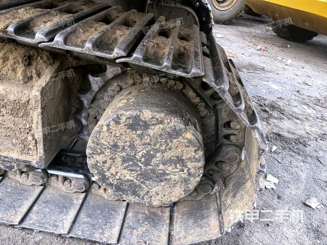 左驅(qū)動(dòng)輪（行走機(jī)構(gòu)）