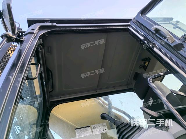 頂棚整體（駕駛室部分）