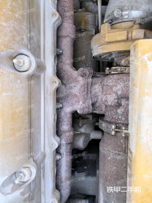 氣門室蓋螺絲特寫（上車部件）