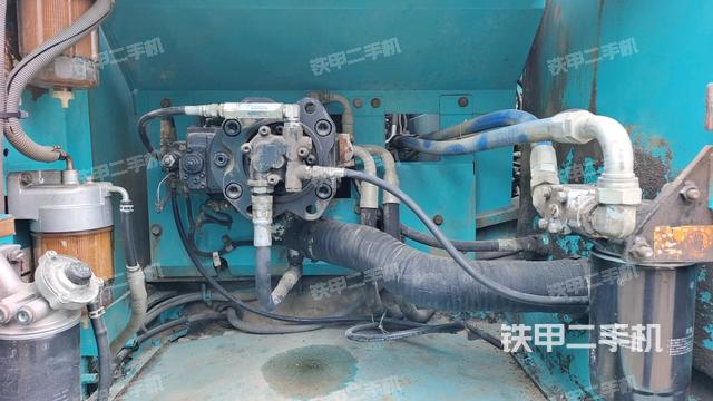 液壓泵室(大件艙室) 液壓泵室(大件艙室)