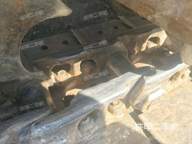 左側(cè)行走馬達蓋板(行走機構(gòu)) 左側(cè)行走馬達蓋板(行走機構(gòu))
