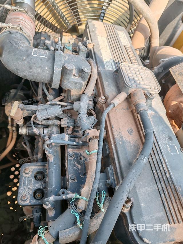 氣門室蓋螺絲特寫（上車部件）