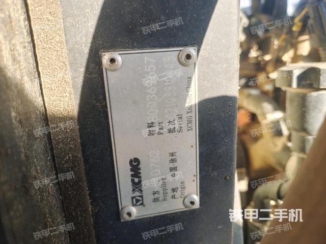 發(fā)動(dòng)機(jī)艙液壓泵全景（壓路機(jī)發(fā)動(dòng)機(jī)艙）