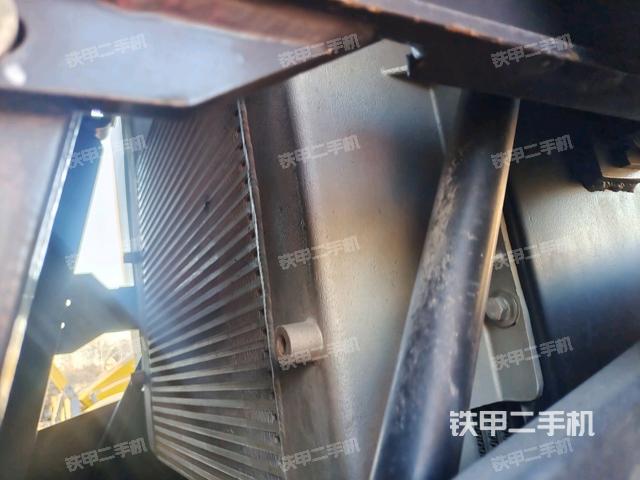 風(fēng)扇及皮帶（壓路機(jī)發(fā)動(dòng)機(jī)艙）