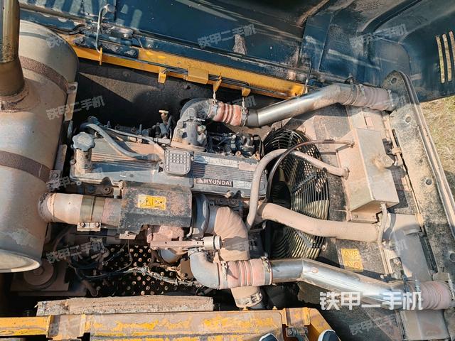 發(fā)動機(jī)室（上車部件）