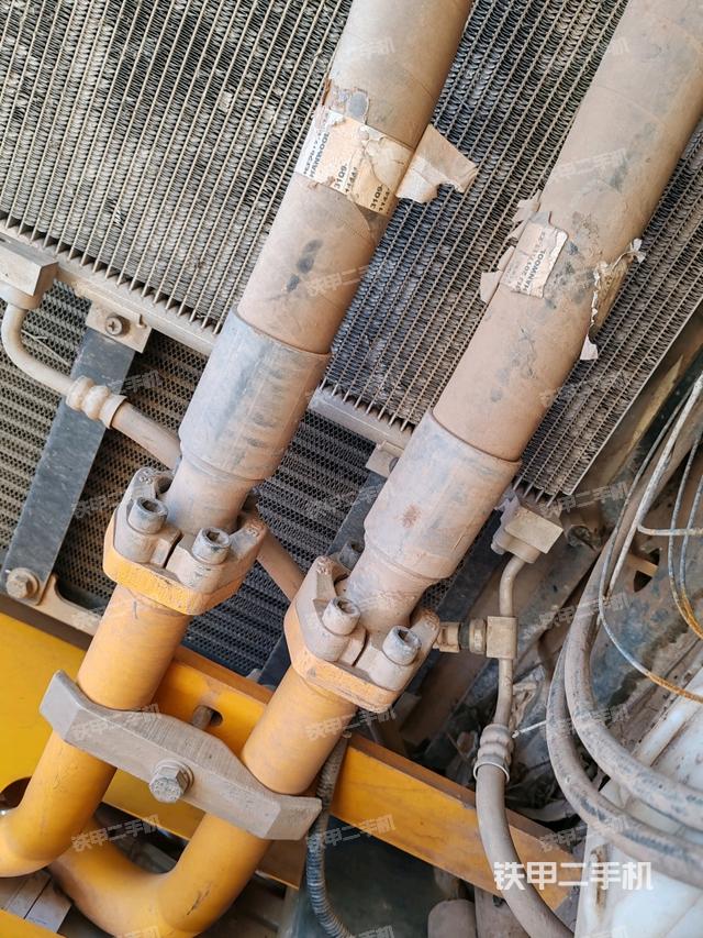 液壓泵斜45?右（大件艙室）