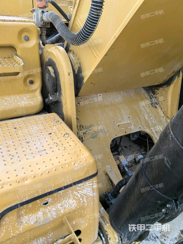 大臂根部?斜視（工作和回轉裝置）