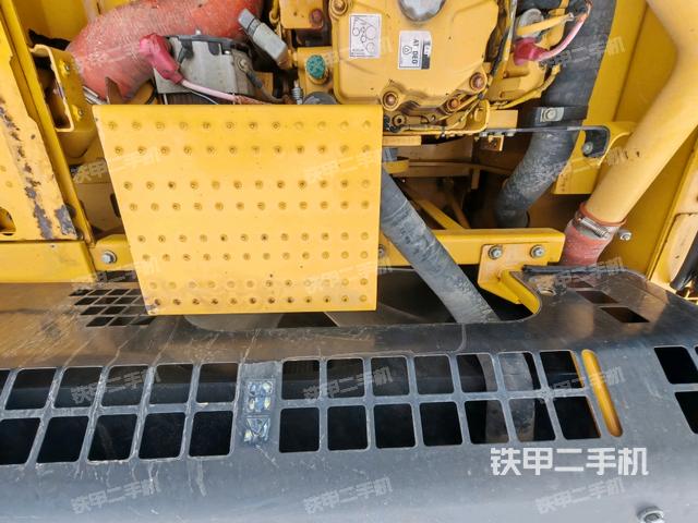 駕駛室頂部俯視(上車部件) 駕駛室頂部俯視(上車部件)
