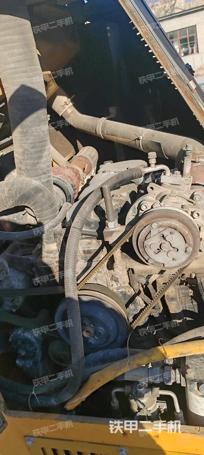 風(fēng)扇及皮帶（壓路機發(fā)動機艙）