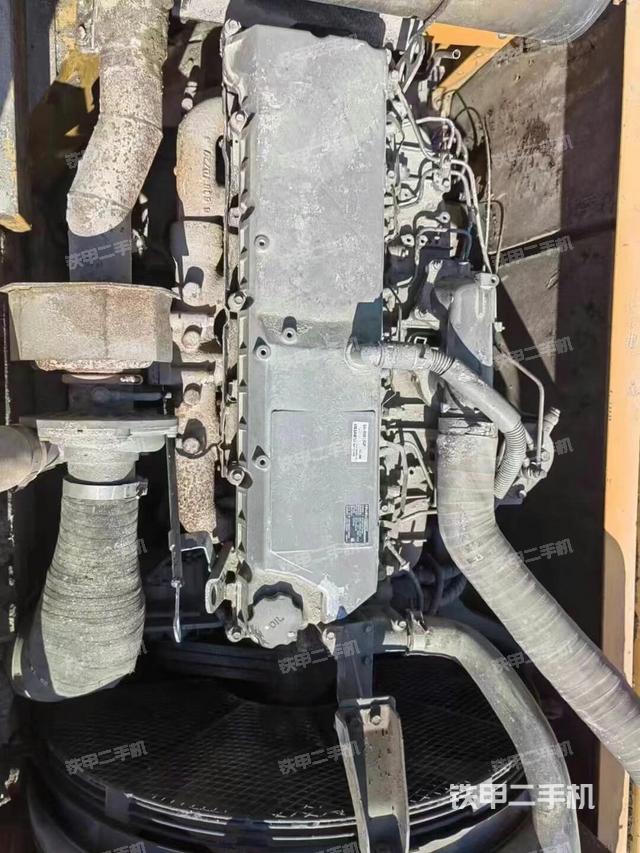 發(fā)動機(jī)整體俯視(整機(jī)外觀) 發(fā)動機(jī)整體俯視(整機(jī)外觀)