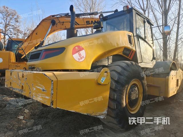 柳工CLG6626E（单驱）压路机的设备实拍-第3张实拍照片
