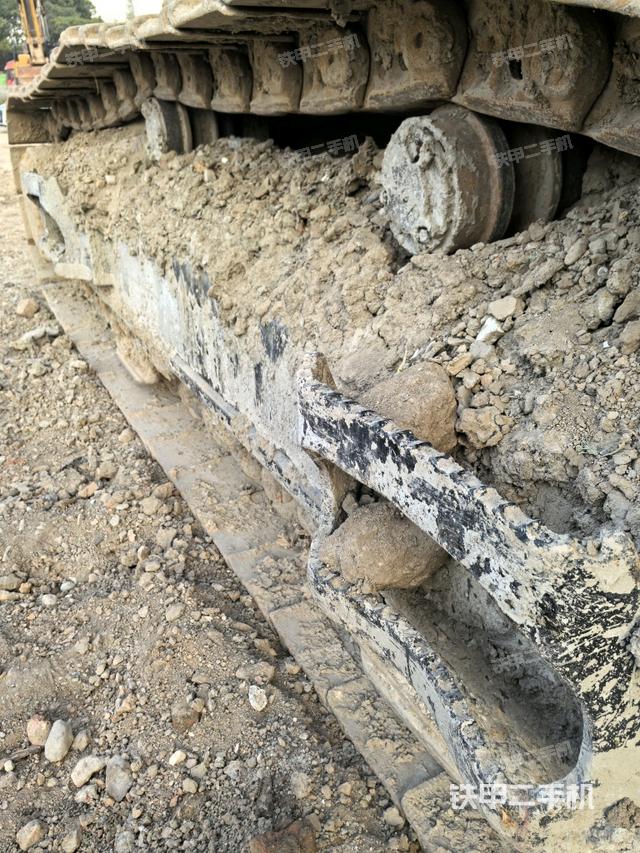 右側(cè)履帶整體（行走機構(gòu)）