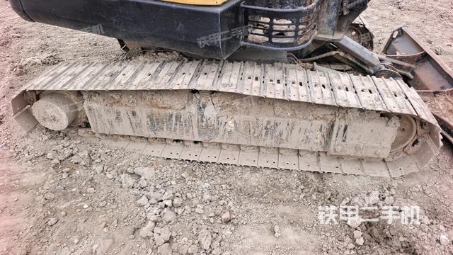 右側履帶整體?（行走機構）