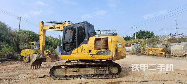 柳工CLG913E挖掘机