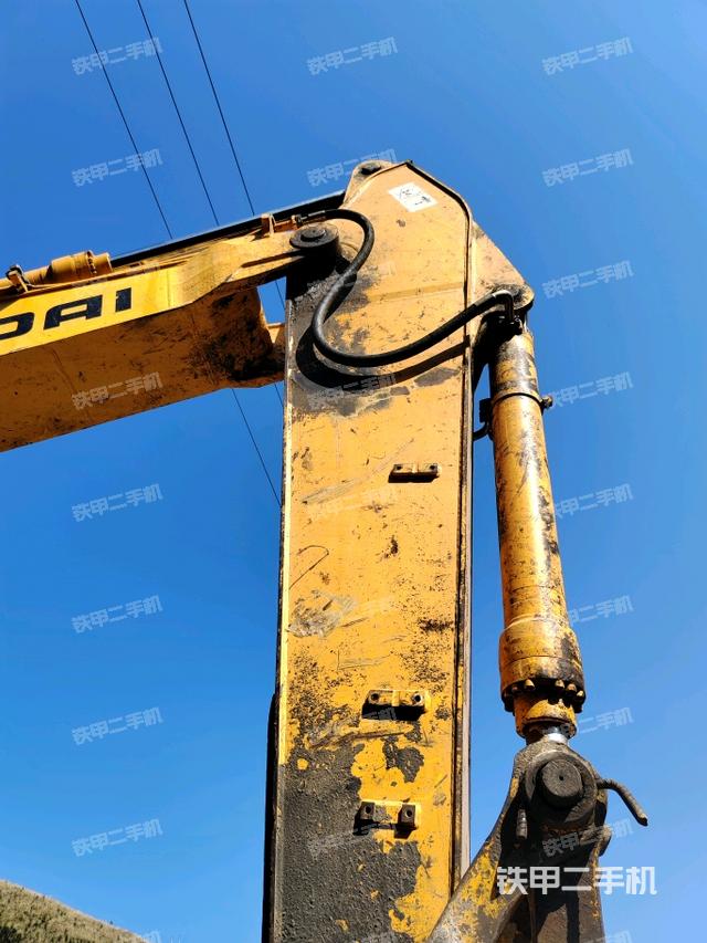 小臂整體左后(工作和回轉(zhuǎn)裝置) 小臂整體左后(工作和回轉(zhuǎn)裝置)