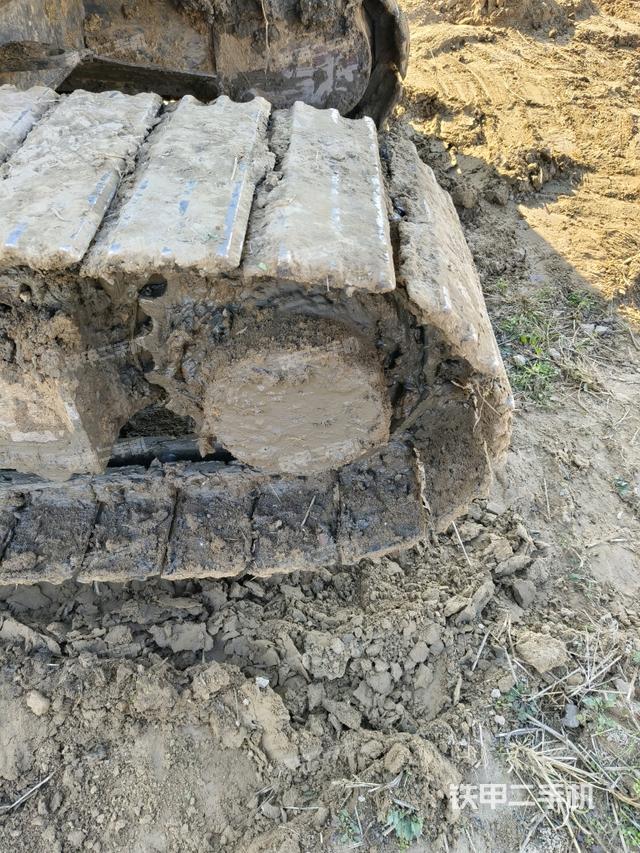 右驅(qū)動(dòng)輪（行走機(jī)構(gòu)）