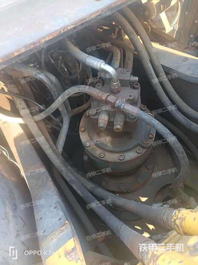 回轉馬達和主控閥（整機外觀）