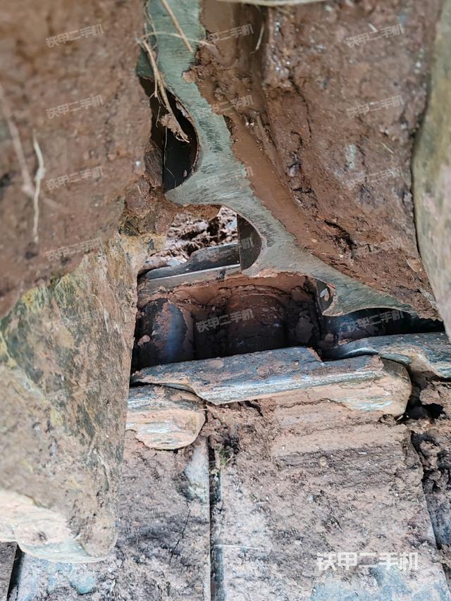 右導(dǎo)向輪（行走機(jī)構(gòu)）