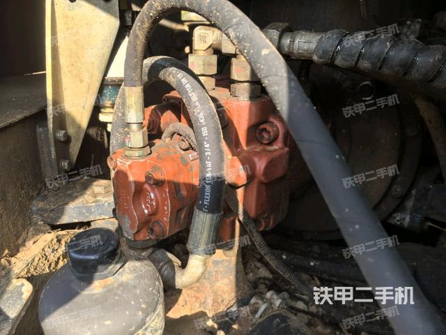 液壓泵室(大件艙室) 液壓泵室(大件艙室)