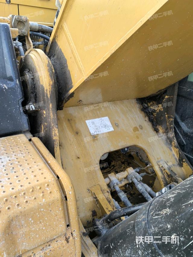 大臂根部?斜視（工作和回轉(zhuǎn)裝置）